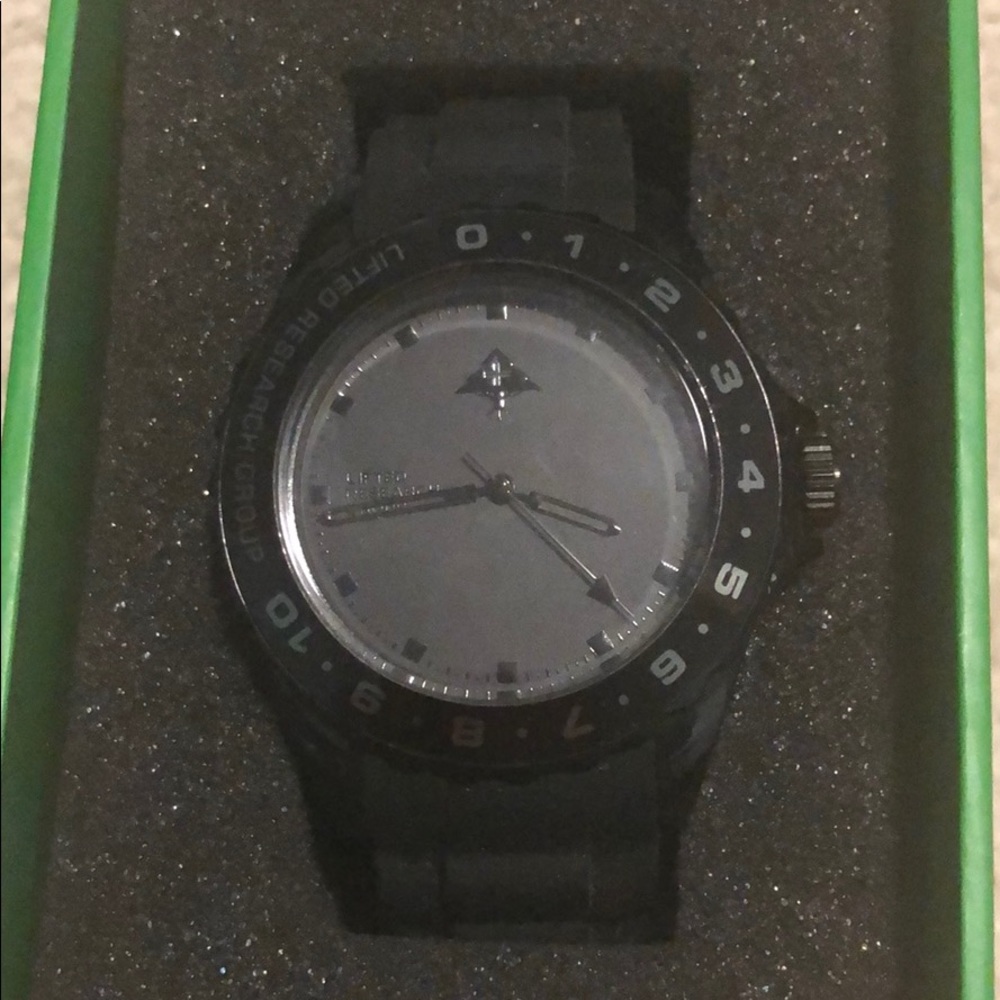 new LRG watch - Picture 1 of 10
